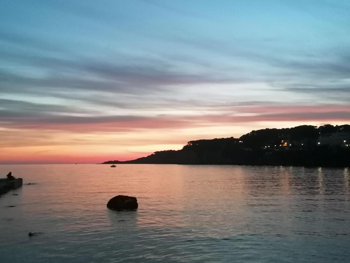 Hotel O Petit Monde Sanary-sur-Mer